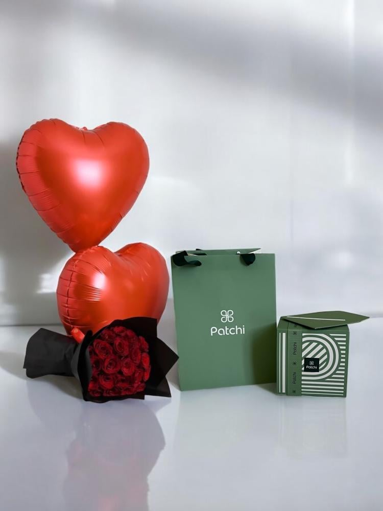 باقة ورد أحمر مع شوكولاتة باتشي وبالونات قلب | هدية رومانسية Flowery فلاوري.