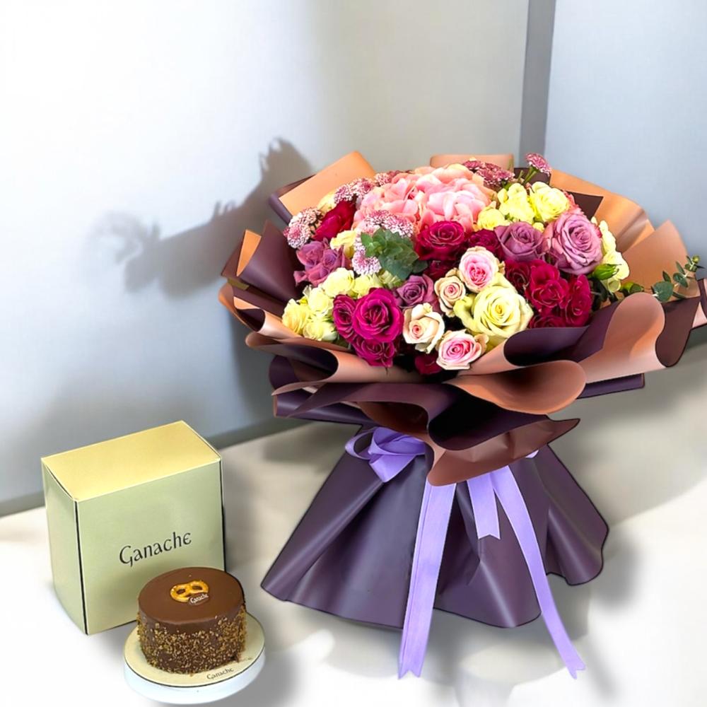 باقة ورد مع كيك جاناش Flowery فلاوري.