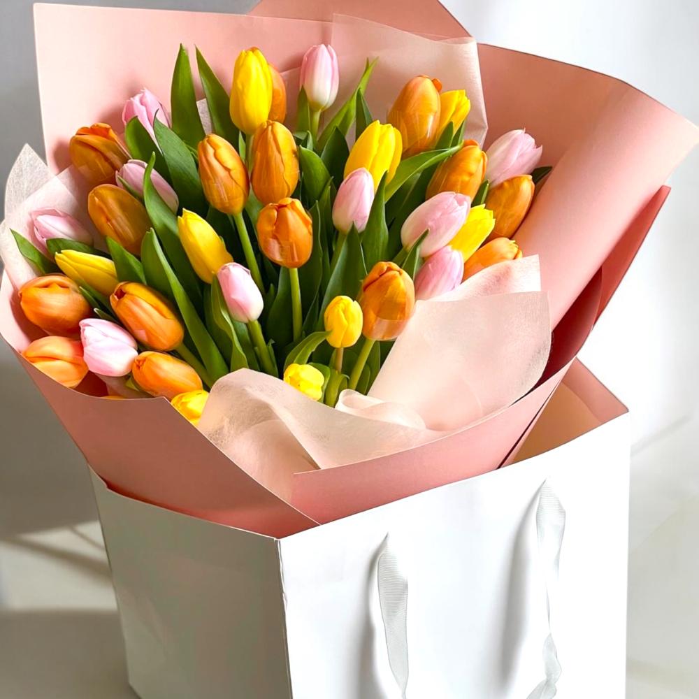 باقة توليب مذهله Flowery فلاوري.