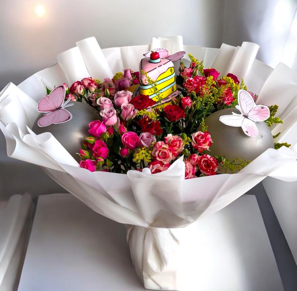 باقة الاحتفال Flowery فلاوري.