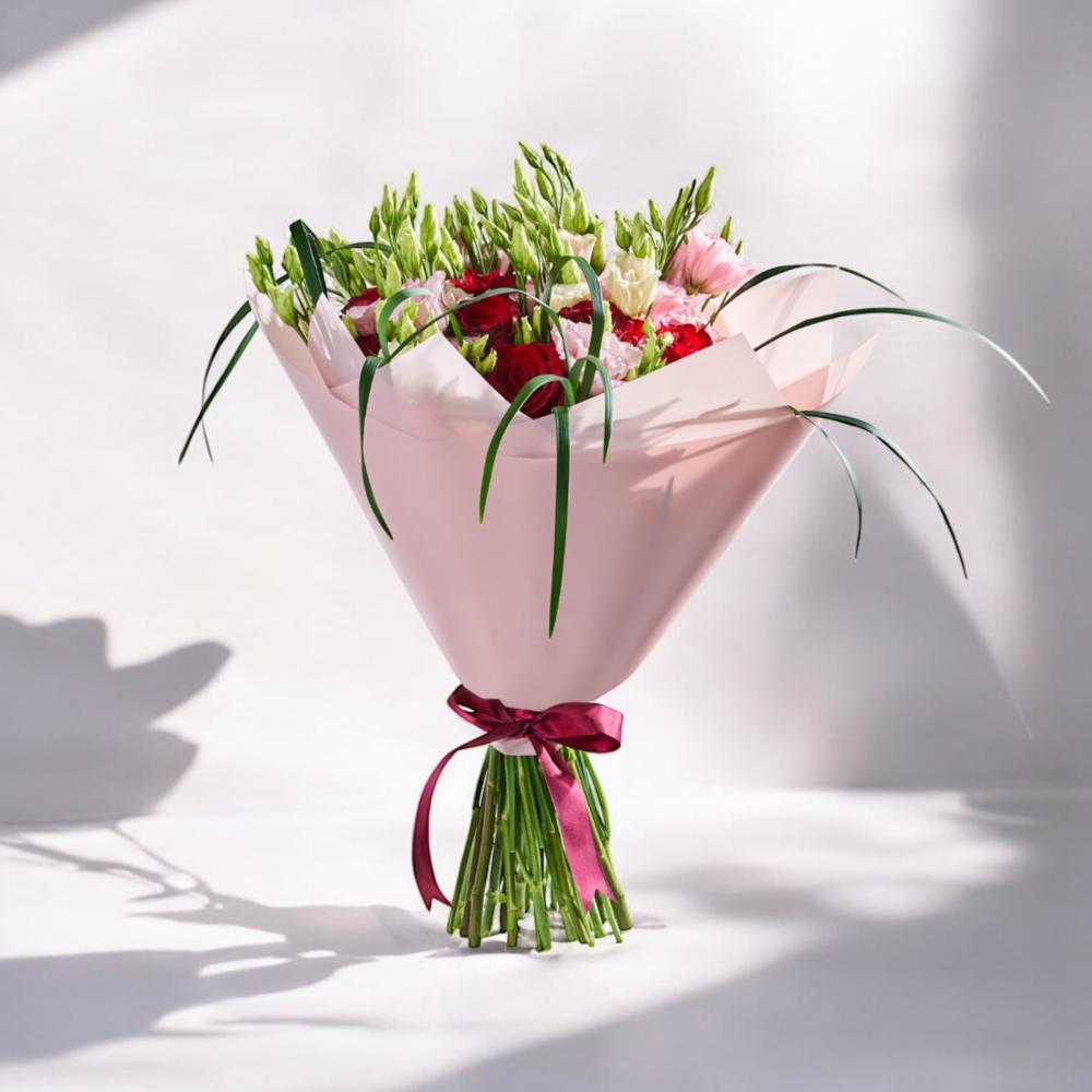 باقة المشاعر  زهور استوما والجوري Flowery فلاوري.