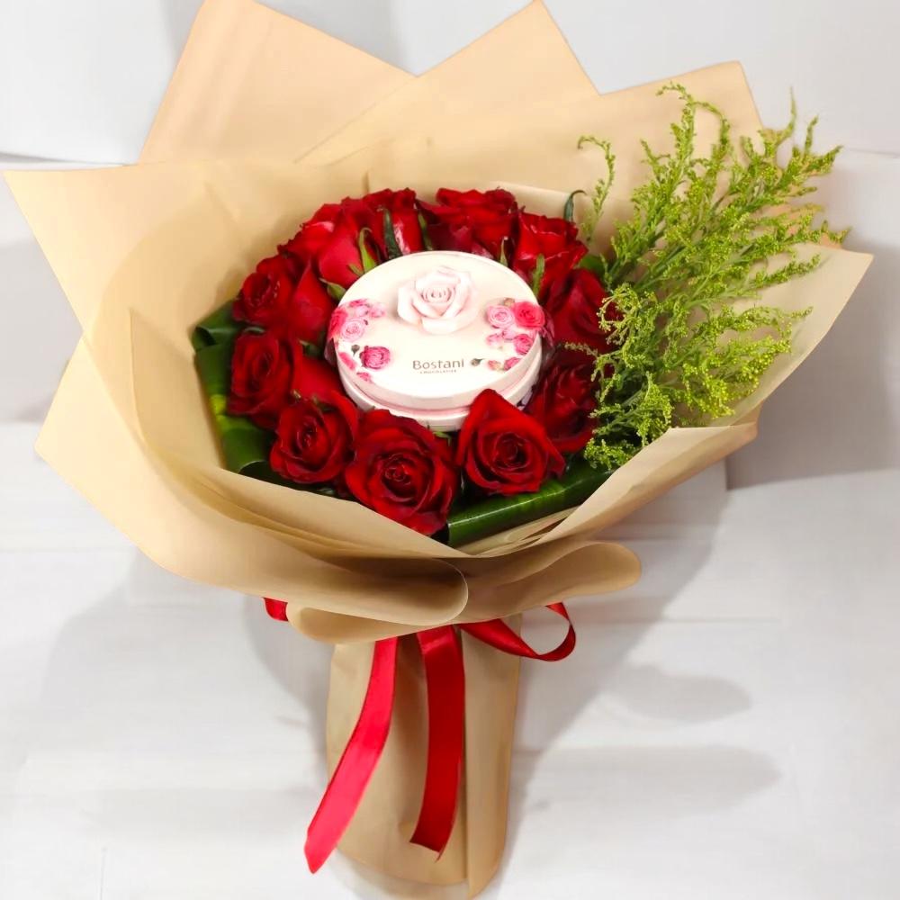 بوكيه ورد أحمر مع شوكولاتة - هدية رومانسية من بستاني Flowery فلاوري.