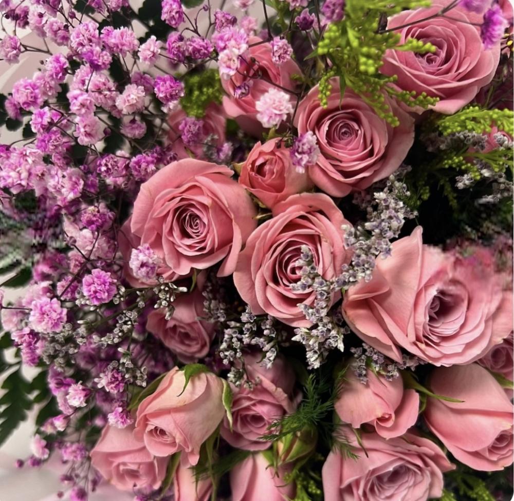 باقة ورد جوري وردي Flowery فلاوري.