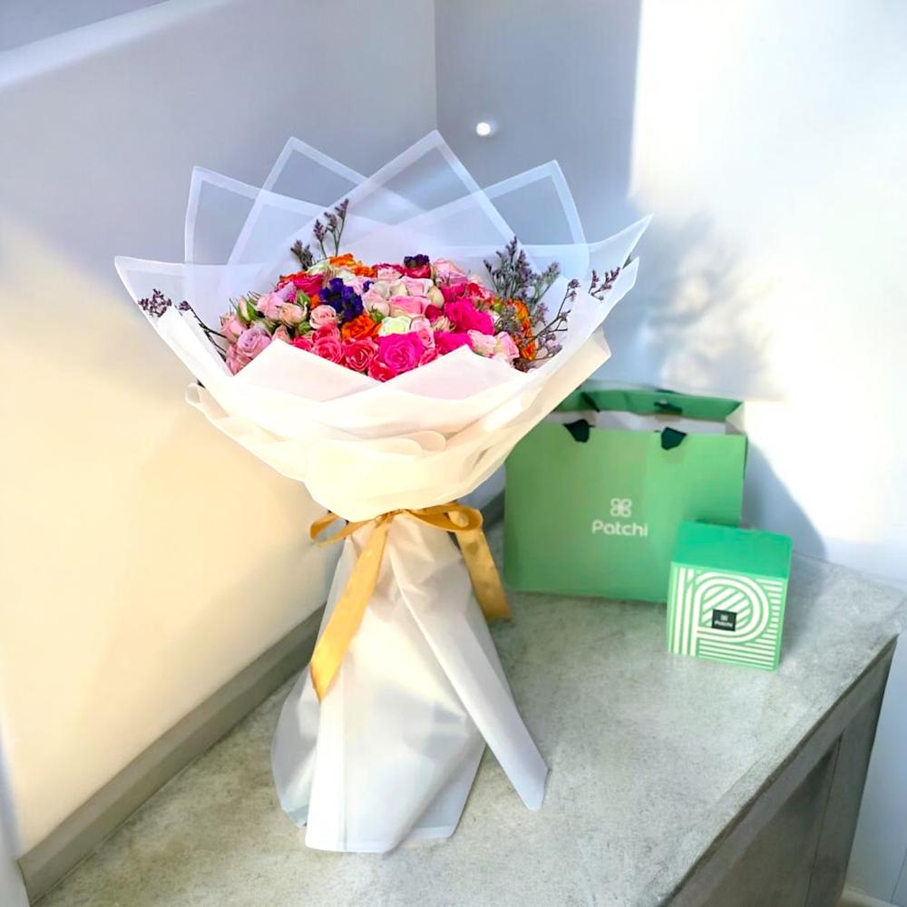 باقة ورد و باتشي لحظات من الجمال Flowery فلاوري.