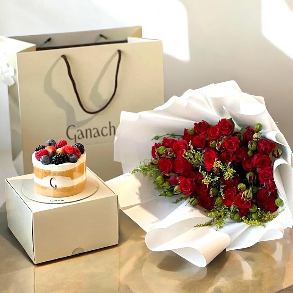 بوكية ورد احمر مع كيكة جاناش Flowery فلاوري.