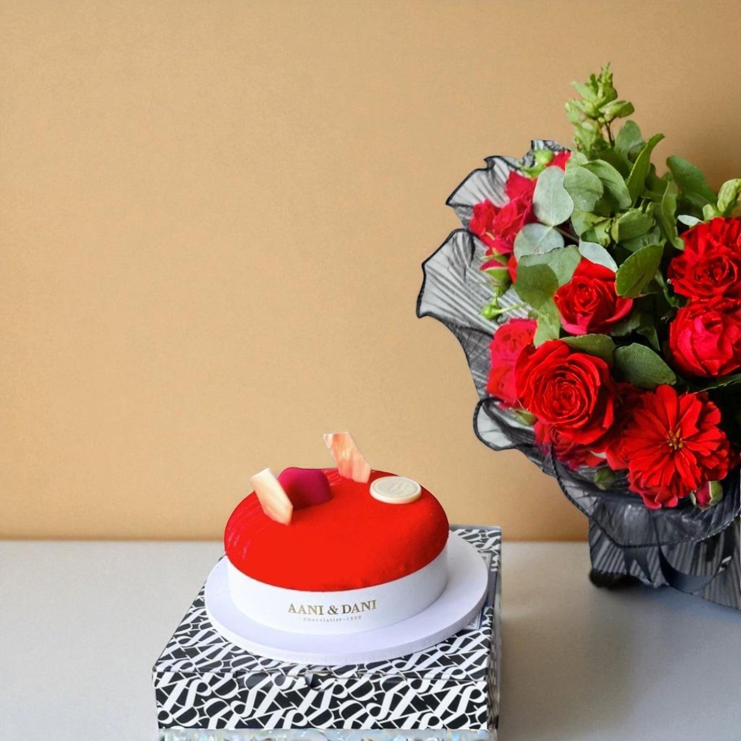 باقة يوم الام زهور وكيك  اني وداني Flowery فلاوري.