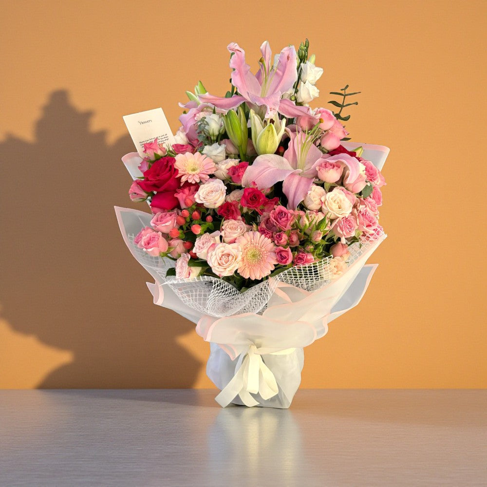 باقة ورد كبيرة زنبق وجوري Flowery فلاوري.