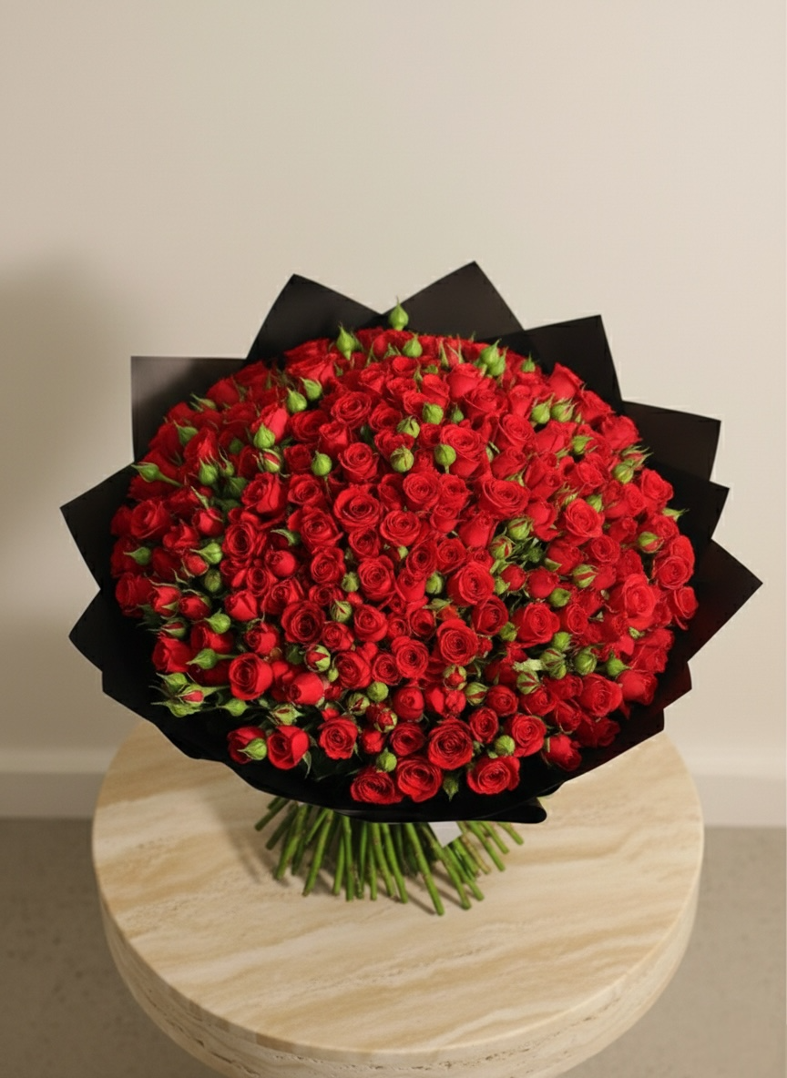 باقة "سلطانة" - الورد الأحمر الملكي | 100