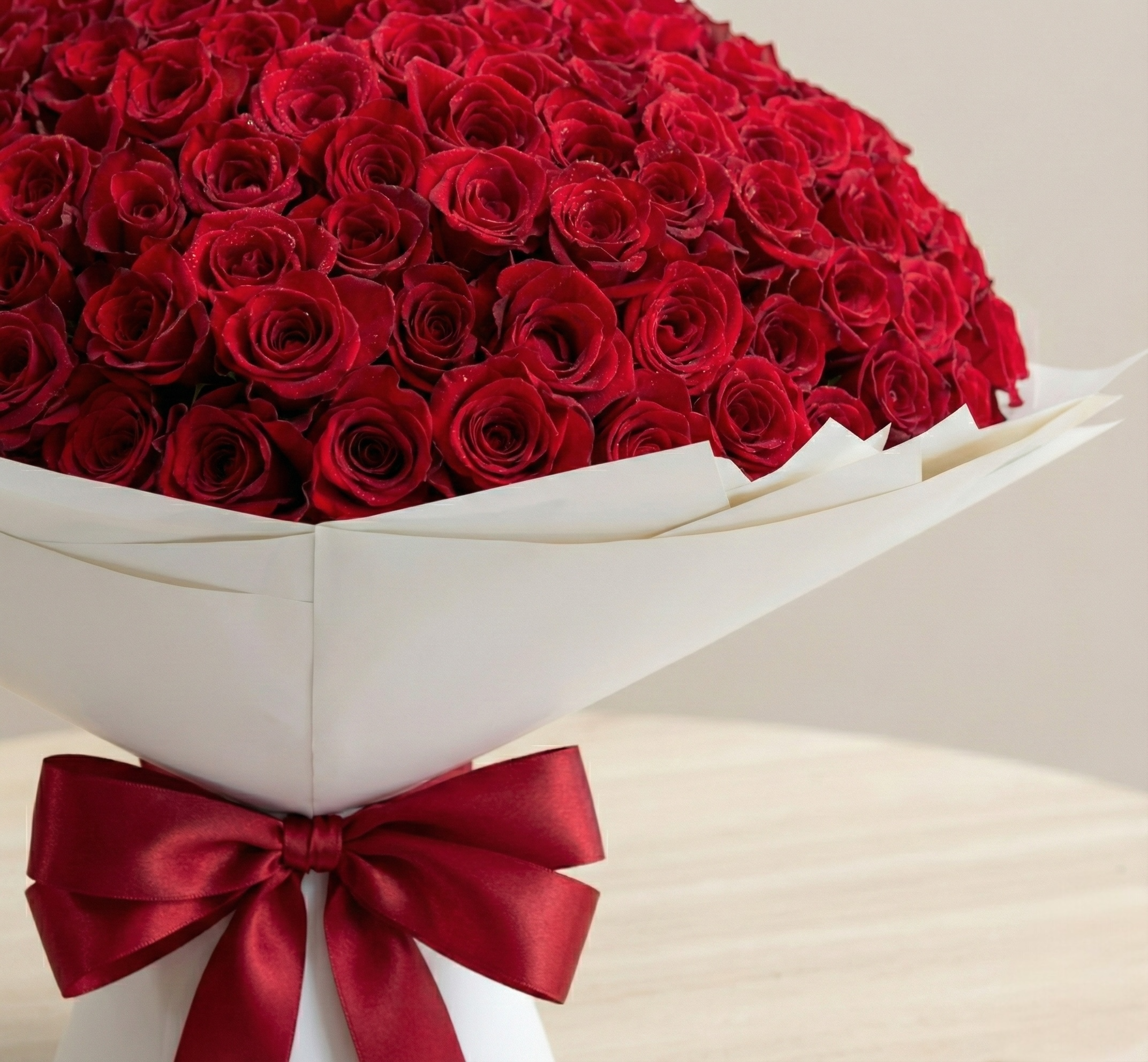 باقة العام الجديد - 365 وردة حمراء