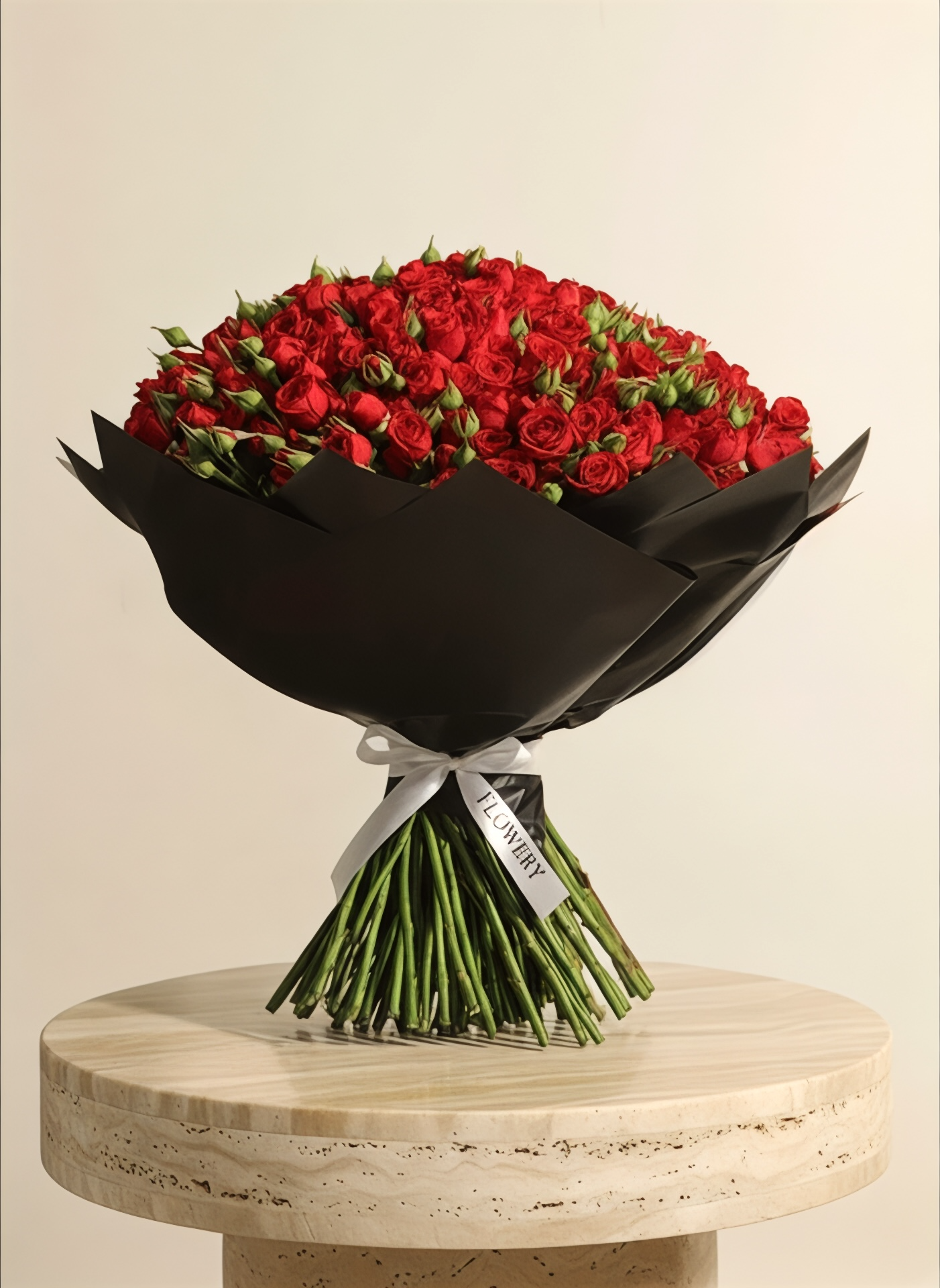 باقة "سلطانة" - الورد الأحمر الملكي | 100