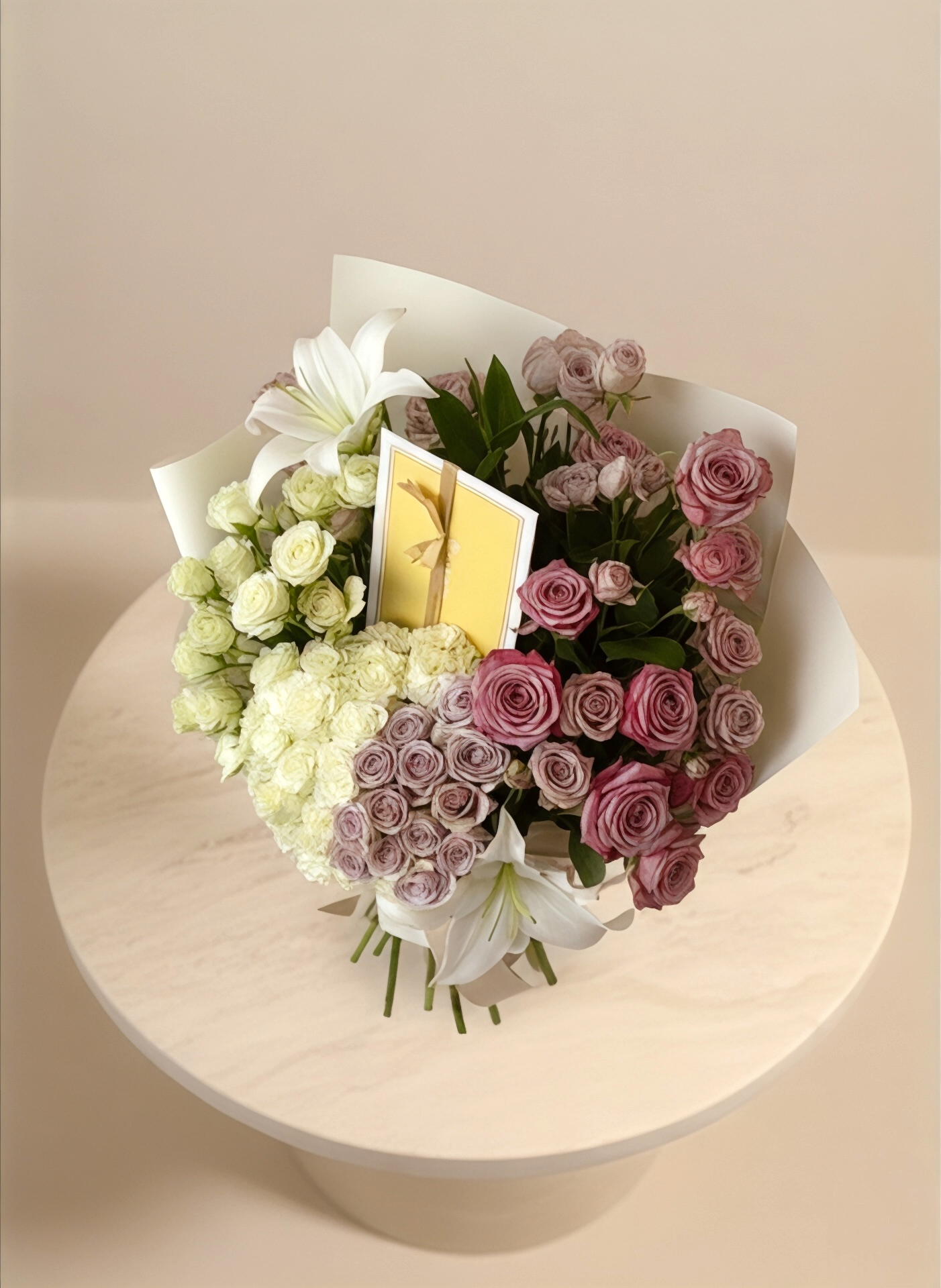 باقة "مفاجأة العمر" الفاخرة مع شوكولاتة بستاني